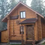 Декор фронтона и крыльцо