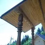 Декор карнизов крыльца